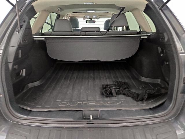 Photo of 2018 Gray Subaru Outback