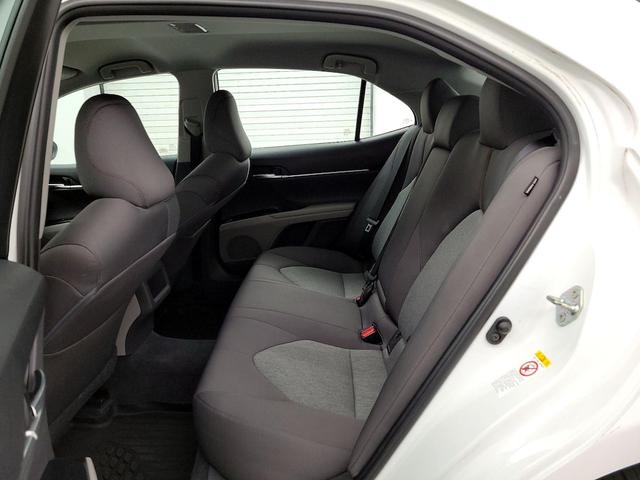 Photo of 2018 White Toyota Camry