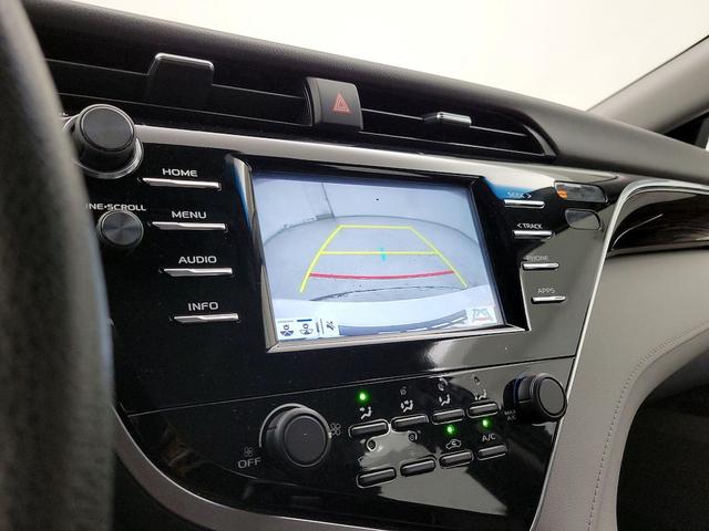 Photo of 2018 White Toyota Camry