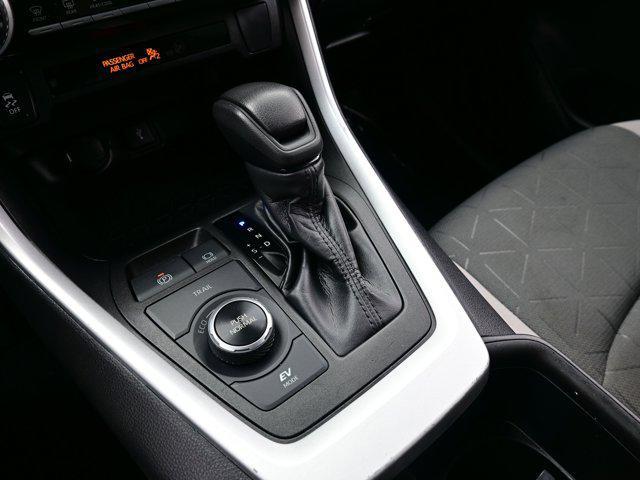 Photo of 2022 White Toyota RAV4 Hybrid