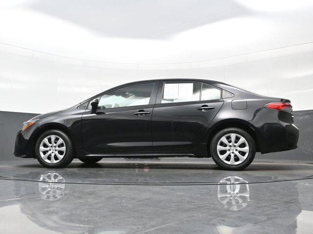 Photo of 2024 Midnight Black Metallic Toyota Corolla