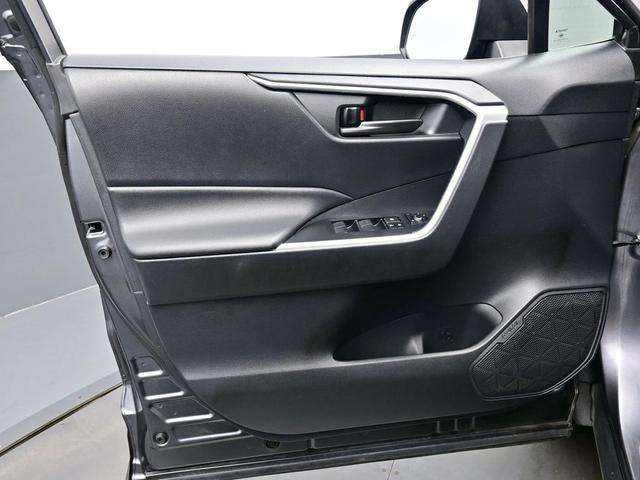 Photo of 2021 Magnetic Gray Metallic Toyota RAV4 Hybrid