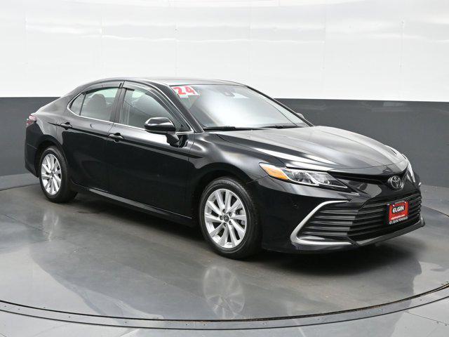 Photo of 2024 Midnight Black Metallic Toyota Camry