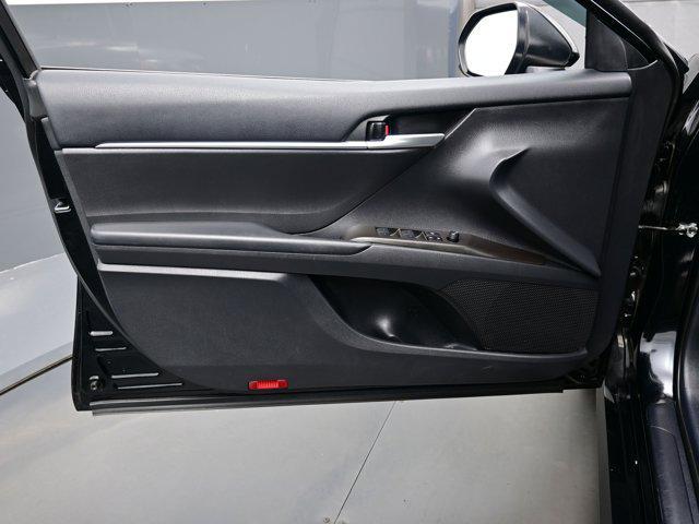 Photo of 2024 Midnight Black Metallic Toyota Camry