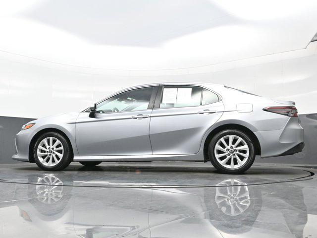 Photo of 2022 Celestial Silver Metallic Toyota Camry