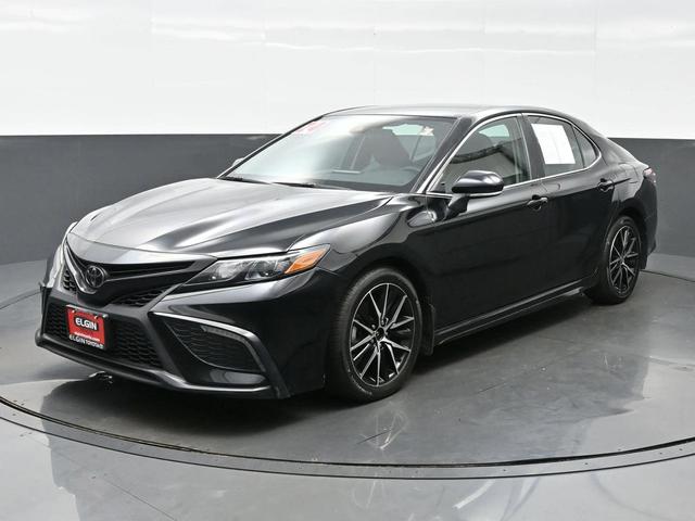 Photo of 2024 Midnight Black Metallic Toyota Camry