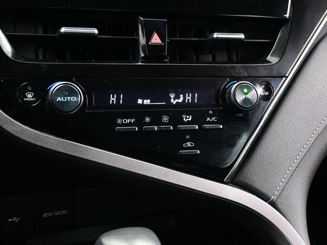 Photo of 2024 Midnight Black Metallic Toyota Camry