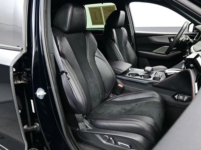 Photo of 2022 Majestic Black Pearl Acura MDX