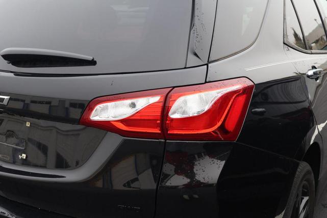 Photo of 2021 Mosaic Black Metallic Chevrolet Equinox