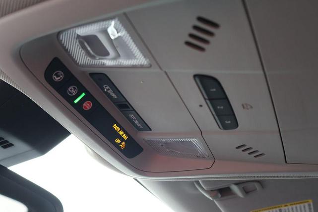 Photo of 2021 Mosaic Black Metallic Chevrolet Equinox