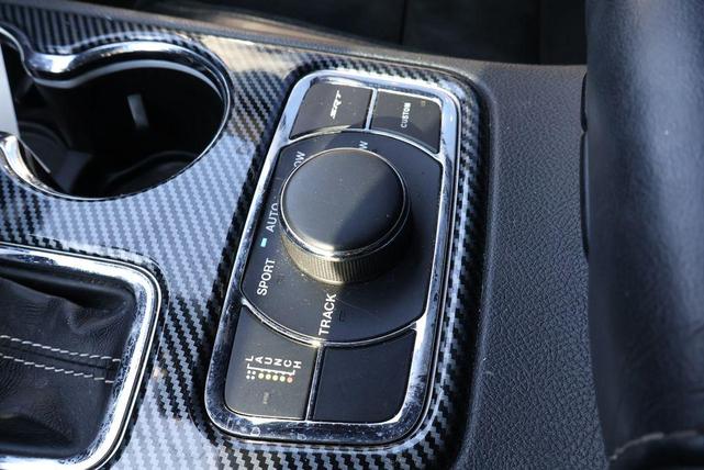 Photo of 2016 Redline 2 Coat Pearl Jeep Grand Cherokee