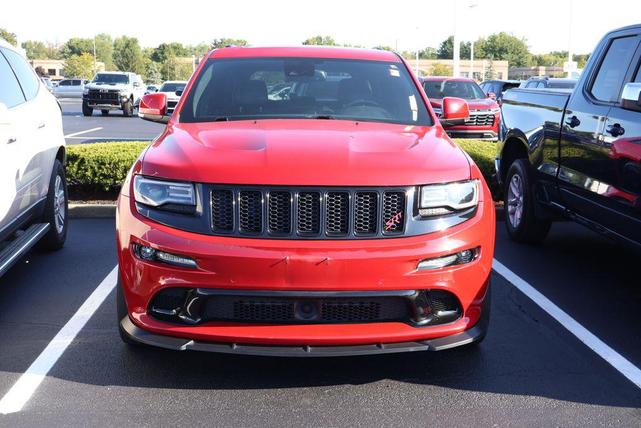 Photo of 2016 Redline 2 Coat Pearl Jeep Grand Cherokee