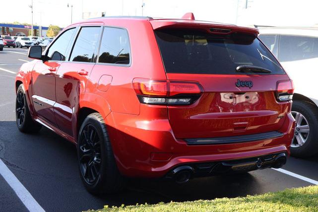 Photo of 2016 Redline 2 Coat Pearl Jeep Grand Cherokee