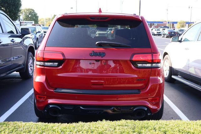Photo of 2016 Redline 2 Coat Pearl Jeep Grand Cherokee