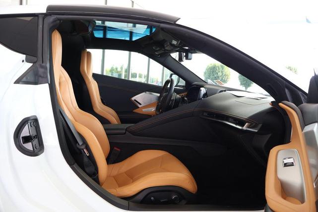 Photo of 2022 Arctic White Chevrolet Corvette
