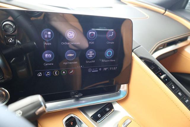 Photo of 2022 Arctic White Chevrolet Corvette