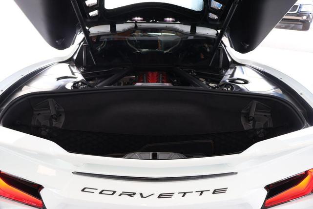 Photo of 2022 Arctic White Chevrolet Corvette