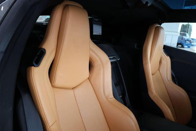 Photo of 2022 Arctic White Chevrolet Corvette