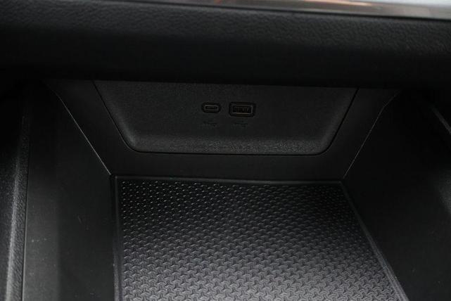Photo of 2026 Mosaic Black Metallic Chevrolet Equinox