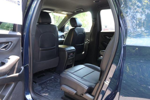 Photo of 2023 Northsky Blue Metallic Chevrolet Traverse