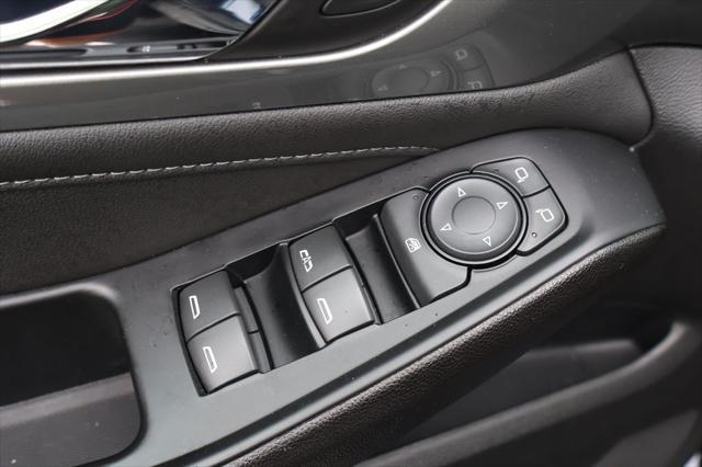 Photo of 2023 Northsky Blue Metallic Chevrolet Traverse