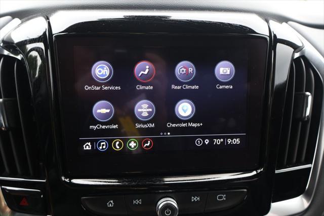 Photo of 2023 Northsky Blue Metallic Chevrolet Traverse