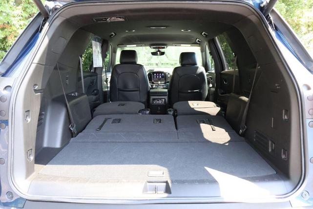 Photo of 2023 Northsky Blue Metallic Chevrolet Traverse