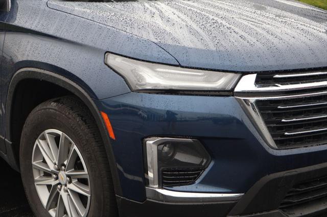 Photo of 2023 Northsky Blue Metallic Chevrolet Traverse