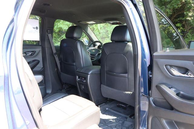 Photo of 2023 Northsky Blue Metallic Chevrolet Traverse