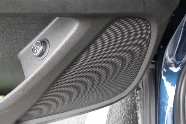 Photo of 2023 Northsky Blue Metallic Chevrolet Traverse