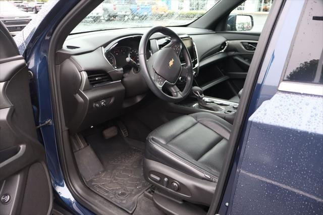 Photo of 2023 Northsky Blue Metallic Chevrolet Traverse