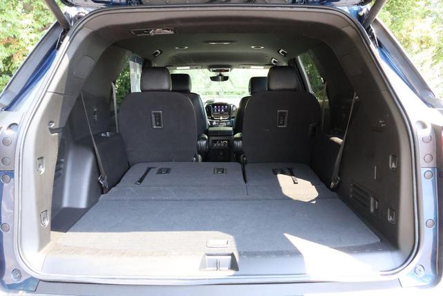 Photo of 2023 Northsky Blue Metallic Chevrolet Traverse