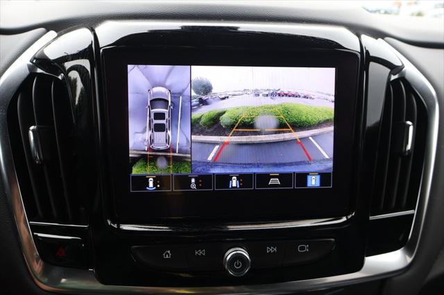Photo of 2023 Northsky Blue Metallic Chevrolet Traverse