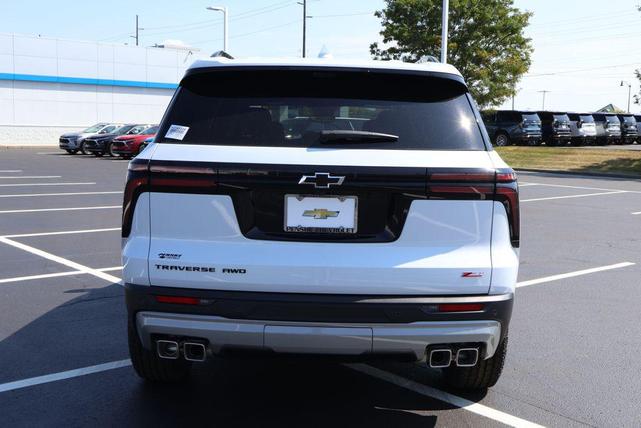 Photo of 2026 Polar White Tricoat Chevrolet Traverse