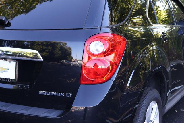 Photo of 2015 Black Chevrolet Equinox