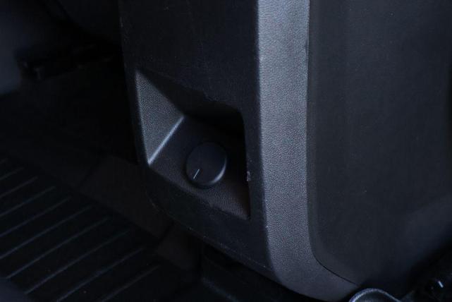 Photo of 2015 Black Chevrolet Equinox