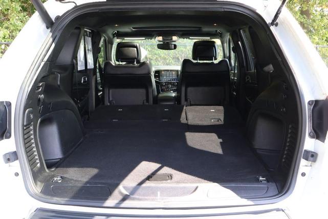 Photo of 2022 Bright White Clearcoat Jeep Grand Cherokee