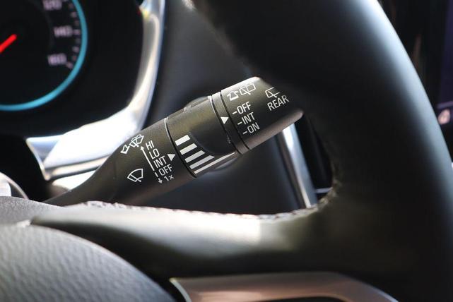 Photo of 2023 Summit White Chevrolet Traverse