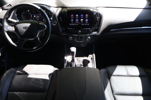 Photo of 2023 Summit White Chevrolet Traverse