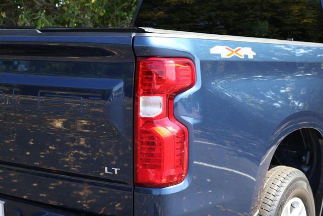 Photo of 2019 Northsky Blue Metallic Chevrolet Silverado 1500