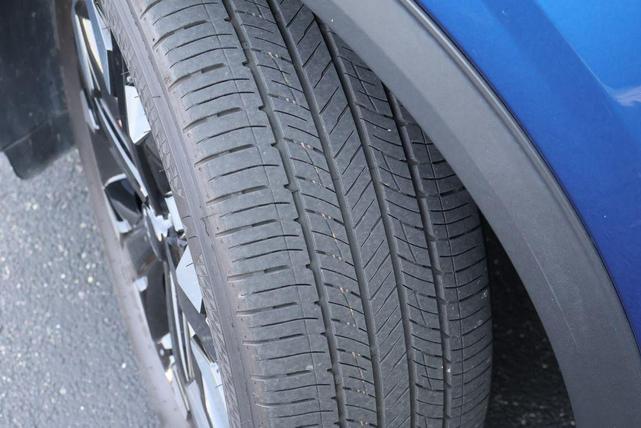 Photo of 2024 Sapphire Blue Kia Sportage