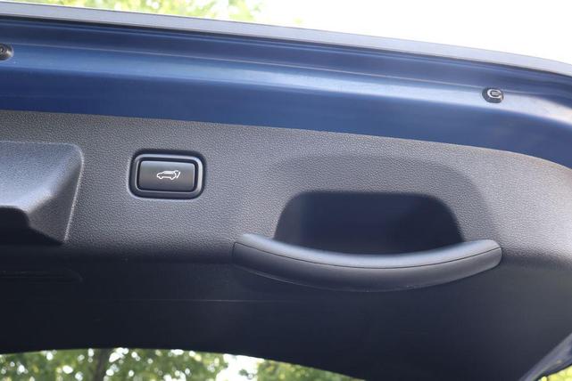 Photo of 2024 Sapphire Blue Kia Sportage