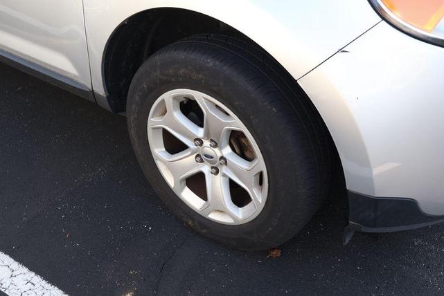 Photo of 2013 Ingot Silver Ford Edge