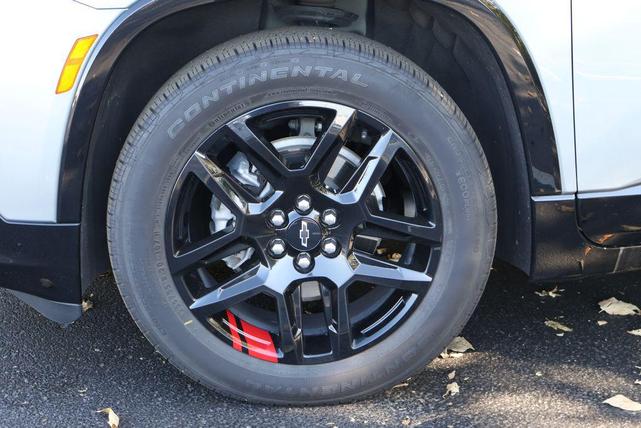 Photo of 2023 Sterling Gray Metallic Chevrolet Traverse