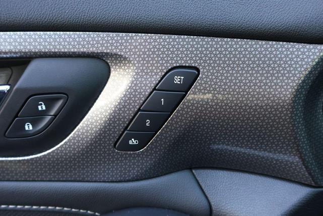 Photo of 2023 Sterling Gray Metallic Chevrolet Traverse
