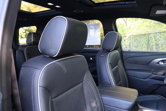 Photo of 2023 Sterling Gray Metallic Chevrolet Traverse