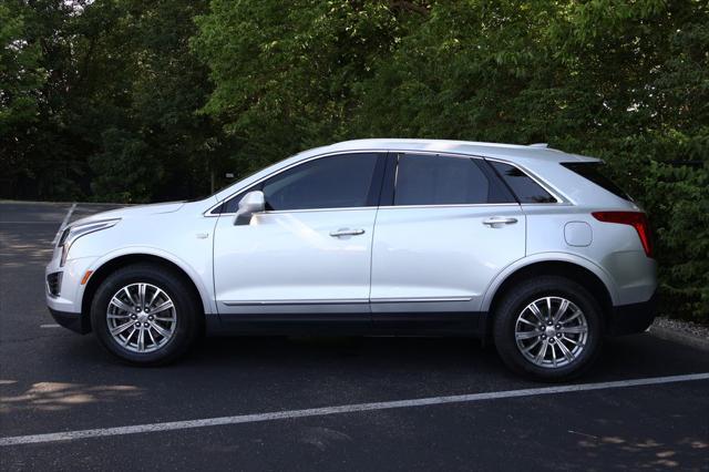 Photo of 2018 Radiant Silver Metallic Cadillac XT5