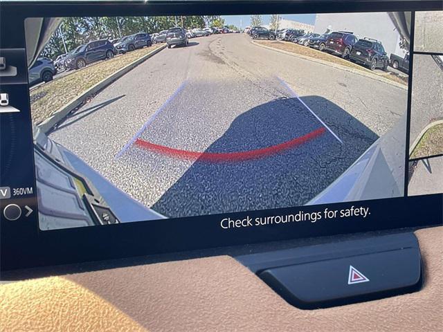 Photo of 2024 Rhodium White Premium Mazda CX-90