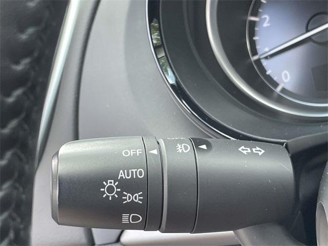 Photo of 2022 Deep Crystal Blue Mica Mazda CX-9
