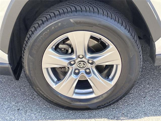 Photo of 2023 Silver Sky Metallic Toyota RAV4